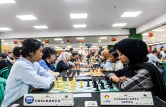 Rangkul Komunitas Catur dan Pecinta Kopi