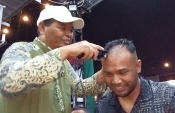 Bintang Pamungkas, Caleg NasDem Bandung Barat Penuhi Nazar Gunduli Kepala