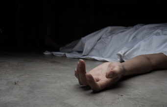 Lawan Arah Hindari Polisi, Pemotor Tewas Tertabrak di JLNT Casablanca
