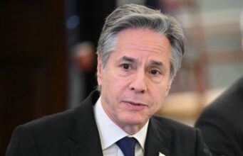 Antony Blinken akan membahas Ukraina dan Gaza dengan Macron di Paris