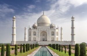 10 Makanan Khas India untuk Teman Nonton Film Bollywood