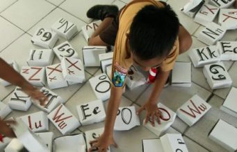 Contoh Kalimat Mengandung Pola SPOK yang Benar sesuai Tata Bahasa Indonesia