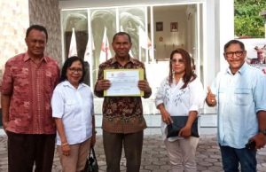 Mantan Kadiv Hubinter Polri Daftar Bakal Calon Gubernur NTT