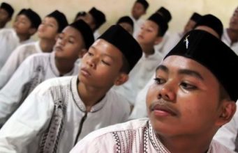 Zikir Jibril Dalam Bahasa Arab, Latin, Arti, dan Lagu