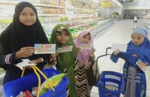 Berbagi Berkah Ramadan, PGM Ajak Anak Yatim Wisata ke Mal
