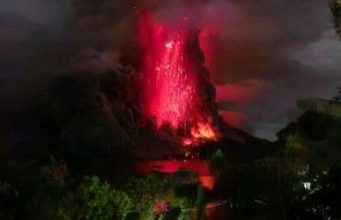 Kemensos Distribusikan Bantuan Bagi Korban Erupsi Gunung Ruang