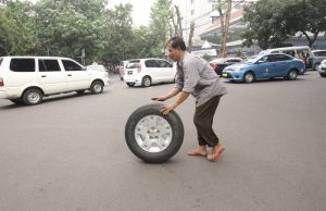 Pengunjung GIIAS Diedukasi soal Pemilihan Ban