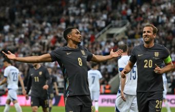 Final Euro 2024, Suporter Spanyol dan Inggris Saling Adu Yel Dukungan