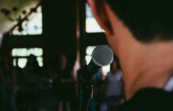 Ini Kiat Latihan Public Speaking Sederhana dari Dosen Komunikasi