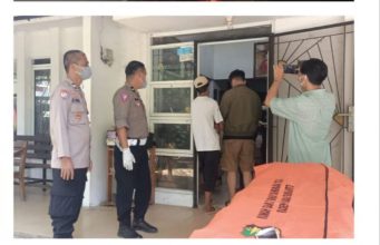 Pasutri Lansia Ditemukan Tewas Membusuk di Dalam Rumah