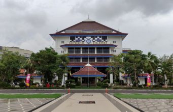 Pemecatan Dekan FK Unair Dinilai Menamatkan Kebebasan Berpendapat di Kampus