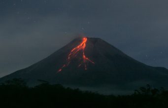Sikapi Perkembangan Merapi, Pemkab Sleman Segera Aktivasi 12 Barak Pengungsian