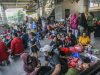 Warga Terdampak Kebakaran Mengungsi di Stasiun Manggarai