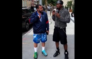 Adam Sandler Tampil Santai dengan Sentuhan Ayah yang Autentik