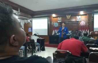 Tim Pengabdi FP Unwar Tawarkan Inovasi Pengolahan Kulit Buah Pir JadiKripik