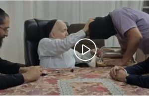 Video Sensasional Rabi Memberkati Pemerkosaan Massal Tahanan Palestina yang Dilakukan Tentara Israel