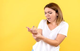 Anda Kesemutan Waspada, Bisa Jadi Gejala Awal Stroke