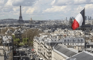 Sebuah Gedung di Paris Terbakar