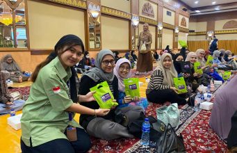 Perkuat Kepedulian di Ramadan, Mondelez Indonesia Distribusikan Takjil