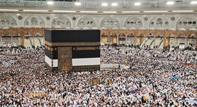 Avtur Naik, Bagaimana Dampaknya terhadap Biaya Haji Ini Penjelasan Wamenhaj