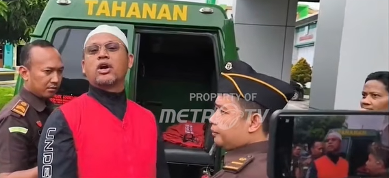 Napi Koruptor Rp233 Miliar Terciduk Nongkrong di Warkop, Petugas Rutan Kendari Diperiksa