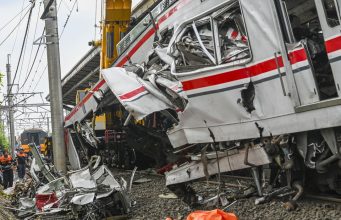 Daftar 10 Jenazah Korban Tabrakan Kereta Stasiun Bekasi Timur Teridentifikasi
