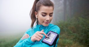 7 Aplikasi Pengukur Jarak Lari Terbaik untuk HP Android