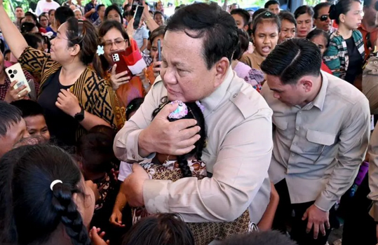 Jadi Presiden Kedua yang Kunjungi Pulau Miangas, Prabowo Bawa Starlink untuk Warga
