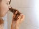 9 Tips Mengatasi Rambut Kering