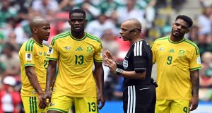 Profil Sphephelo Sithole, Pemain Pertama Penerima Kartu Merah di Piala Dunia 2026