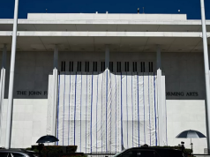 Nama Donald Trump Dicopot dari Kennedy Center Usai Putusan Pengadilan