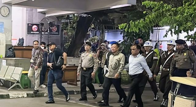 Kejagung Ungkap Alasan Febrie Adriansyah tidak Pakai Rompi Tahanan Buru-Buru, Sudah Malam