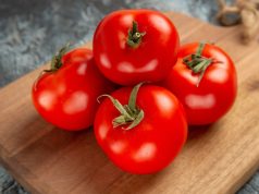 Tomat, Buah Sederhana yang Bisa Bantu saat Sembelit